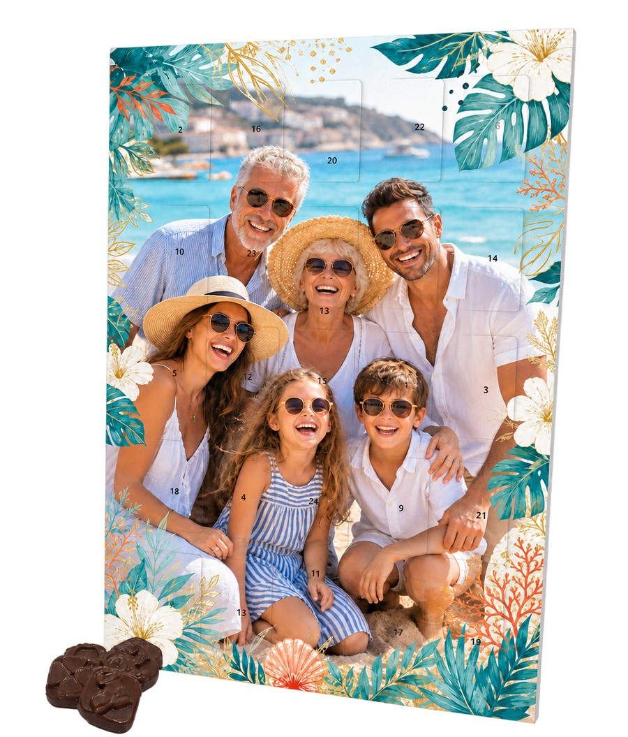 Foto-Adventskalender Großformat Hochformat mit Urlaubsmotiv am Strand und floralem Rahmen